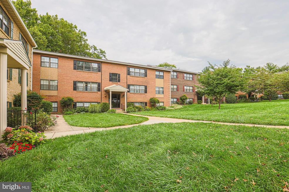 26 Alanbrooke Ct unit 26F, Towson, MD 21204 - photo 1