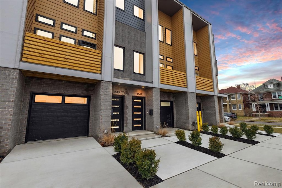 1713 Pallister unit P27, Detroit, MI 48206 - photo 1