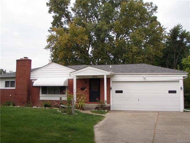 Three bedroom ranch with walk-out basement in popular subdivision