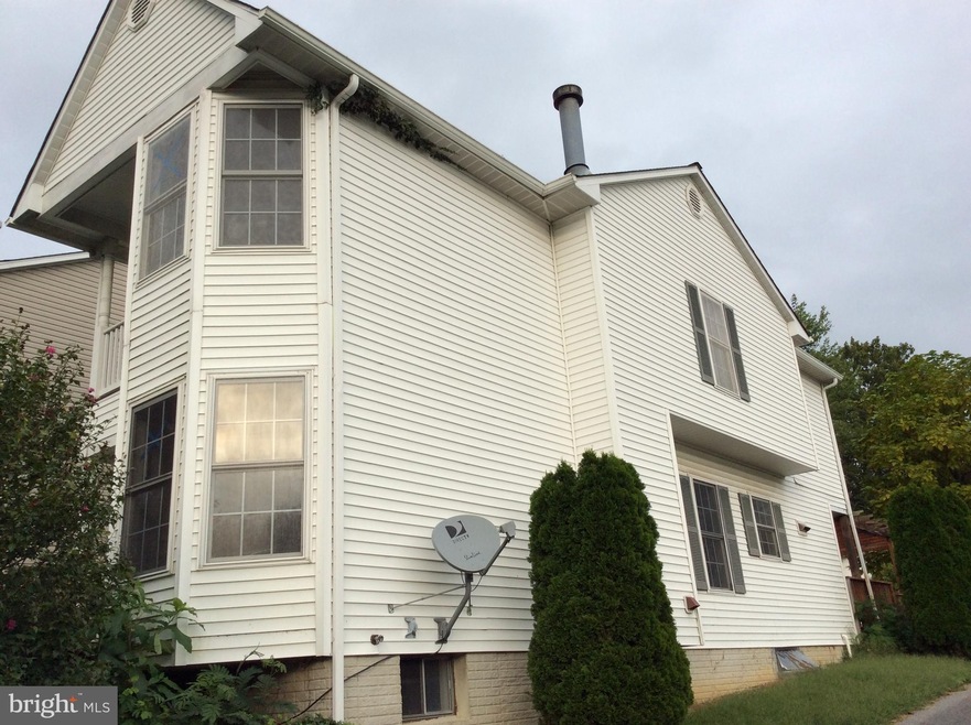 200 4th Ave unit A, Brunswick, MD 21716 - photo 1