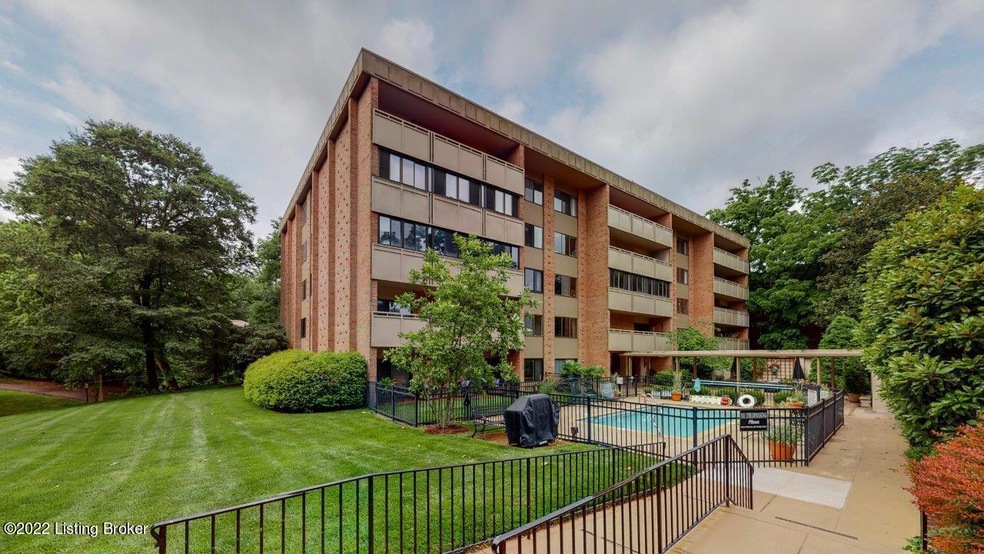 1611 Spring Dr 3E Louisville KY 40205-43