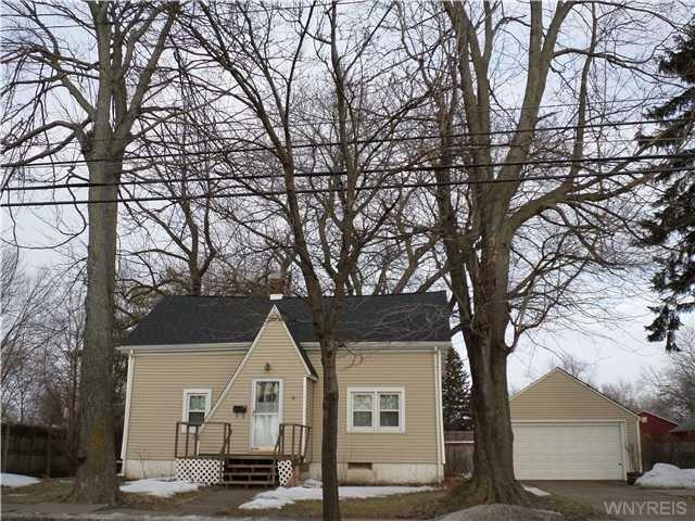 787 Payne Ave, North Tonawanda, NY 14120 - photo 1