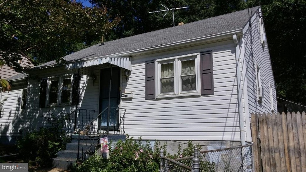 7724 Emerson Rd, Hyattsville, MD 20784 - photo 1