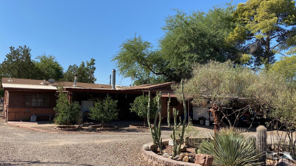 425 E Navajo Rd, Tucson, AZ 85705 - photo 1