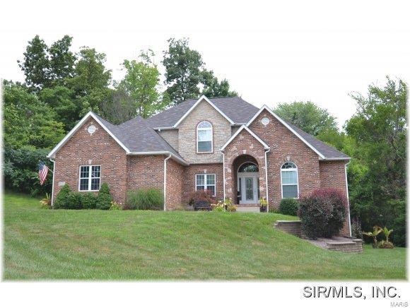 17 Hunters Glen Dr, Maryville, IL 62062 - photo 1