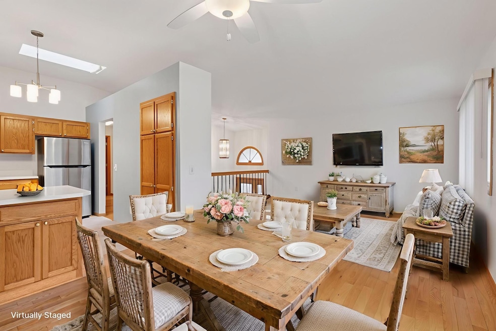 1617 Clemson Dr unit B, Saint Paul, MN 55122 - photo 1