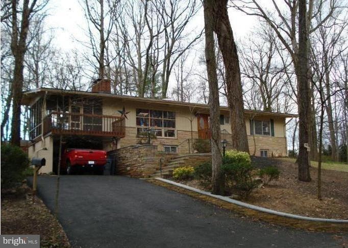 6375 Cavalier Corridor, Falls Church, VA 22044 - photo 1