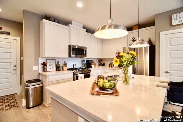 1511 E Sandalwood Ln unit 11, San Antonio, TX 78209 - photo 1