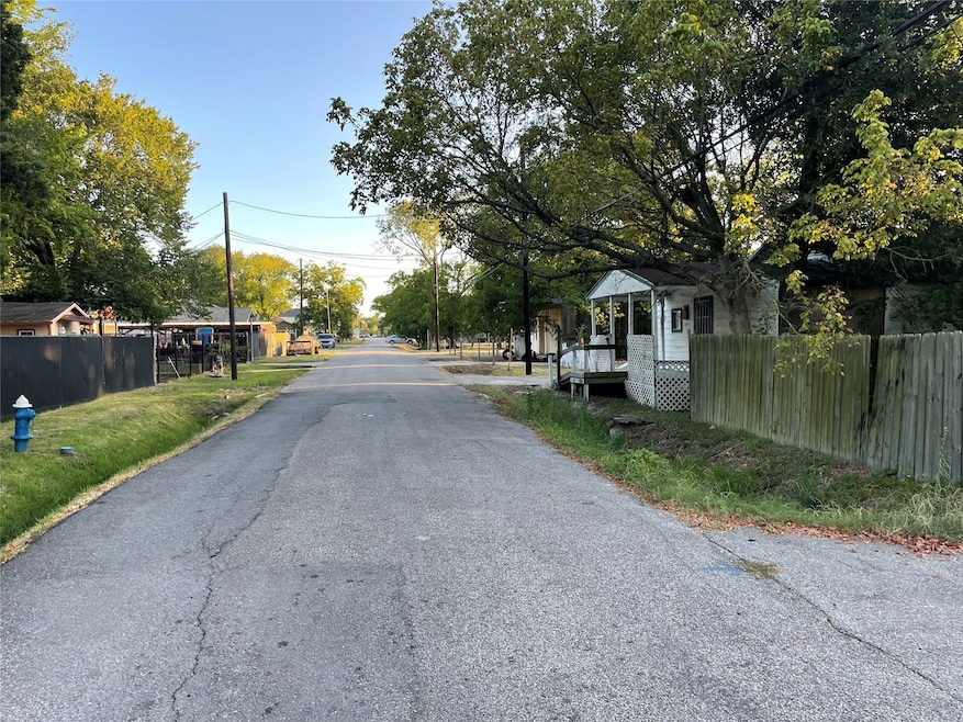 6722 Paris St, Houston, TX 77021 - photo 1