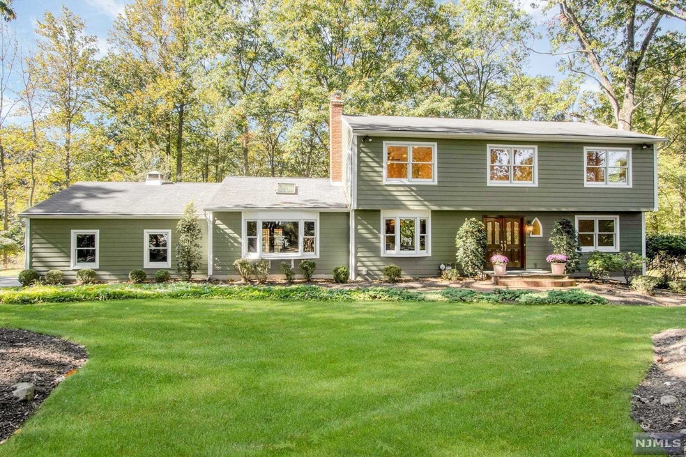 47 Manor Dr, Ramsey, NJ 07446 - photo 1