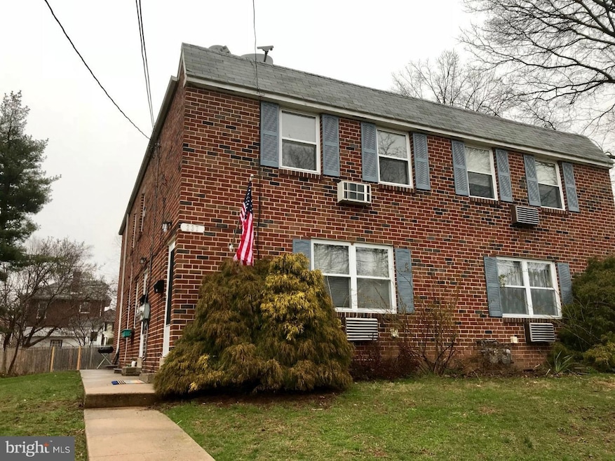 237 S 3rd St unit B, North Wales, PA 19454 - photo 1