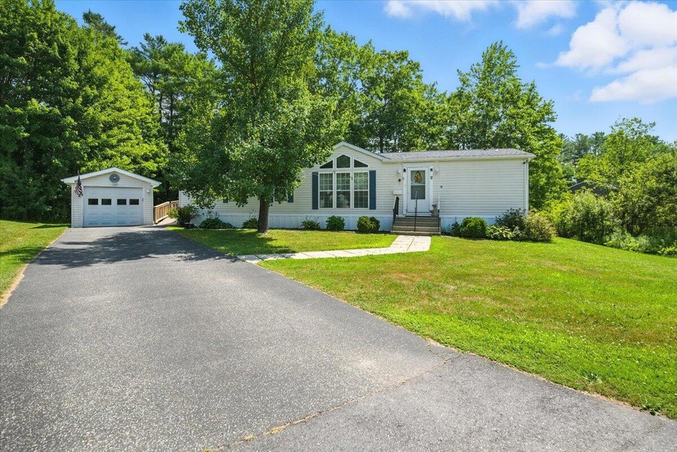 01-11 Tammy Ln_Lewiston_ME-44