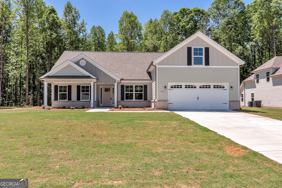 304 Finch Ct unit LOT 30, Winder, GA 30680 - photo 1