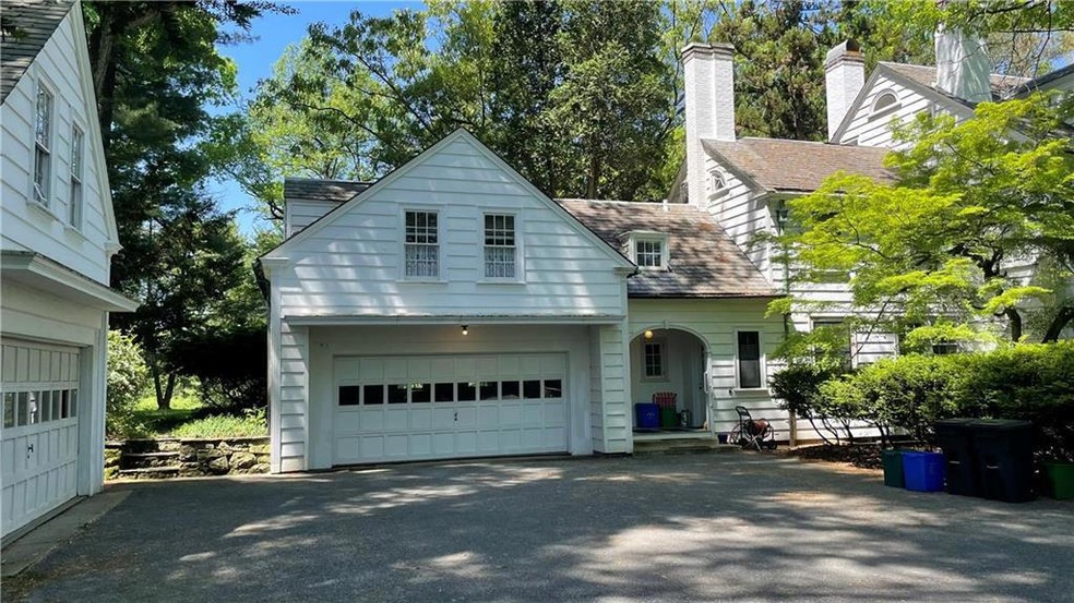 200 Bridle Path Rd, Bethlehem, PA 18017 - photo 1