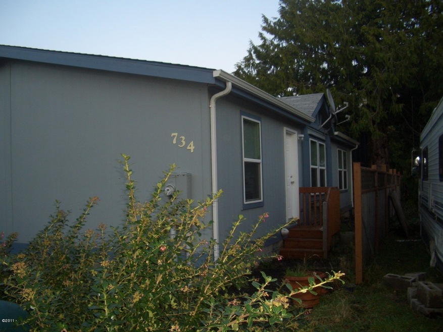 734 SE Port Ave, Lincoln City, OR 97367 - photo 1