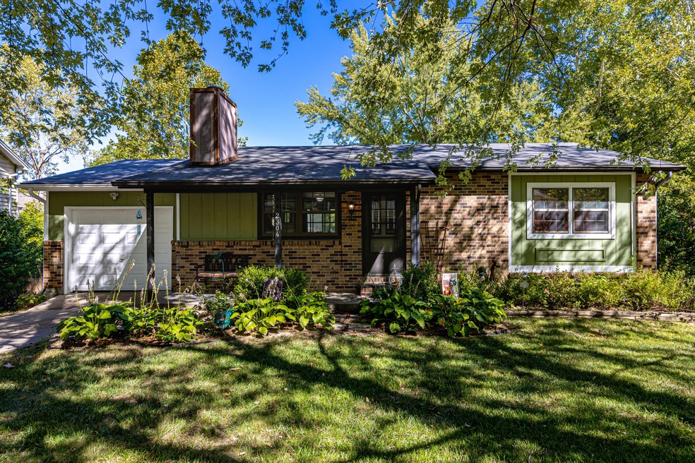 2304 Grandview Circle