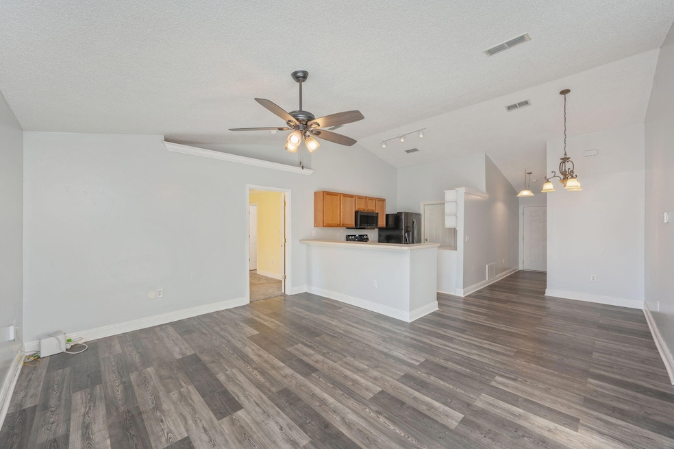 410 Winddrift Ct, Crestview, FL 32536 - photo 1