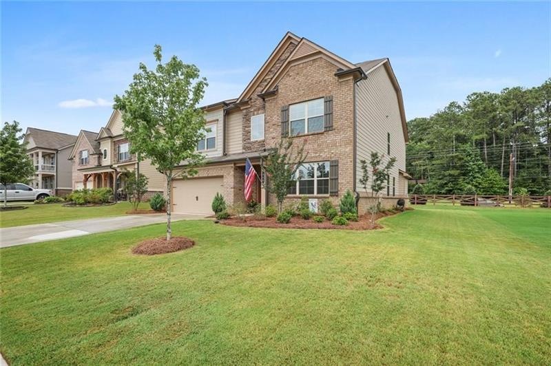 844 Laura Jean Ct, Buford, GA 30518 - photo 1