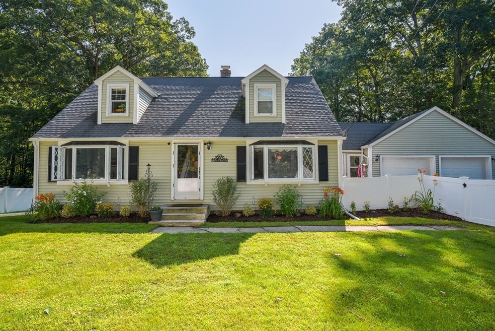 27 Carleton Rd, Rochdale, MA 01542 - photo 1