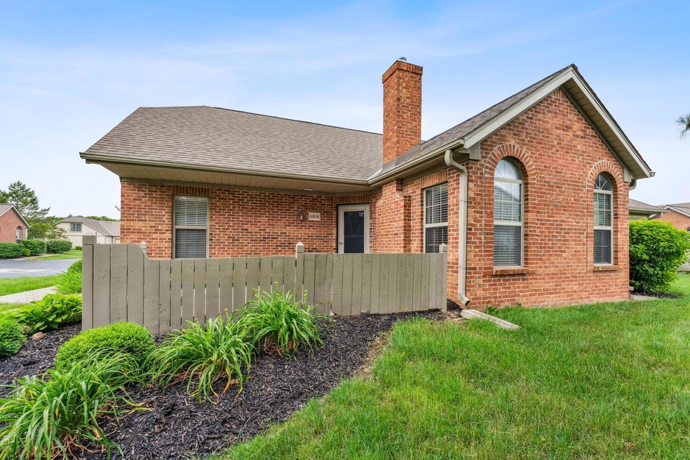 6808 Chateau Chase Dr
