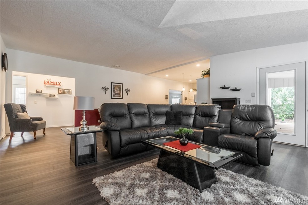 8382 Blaine Rd, Blaine, WA 98230 - photo 1