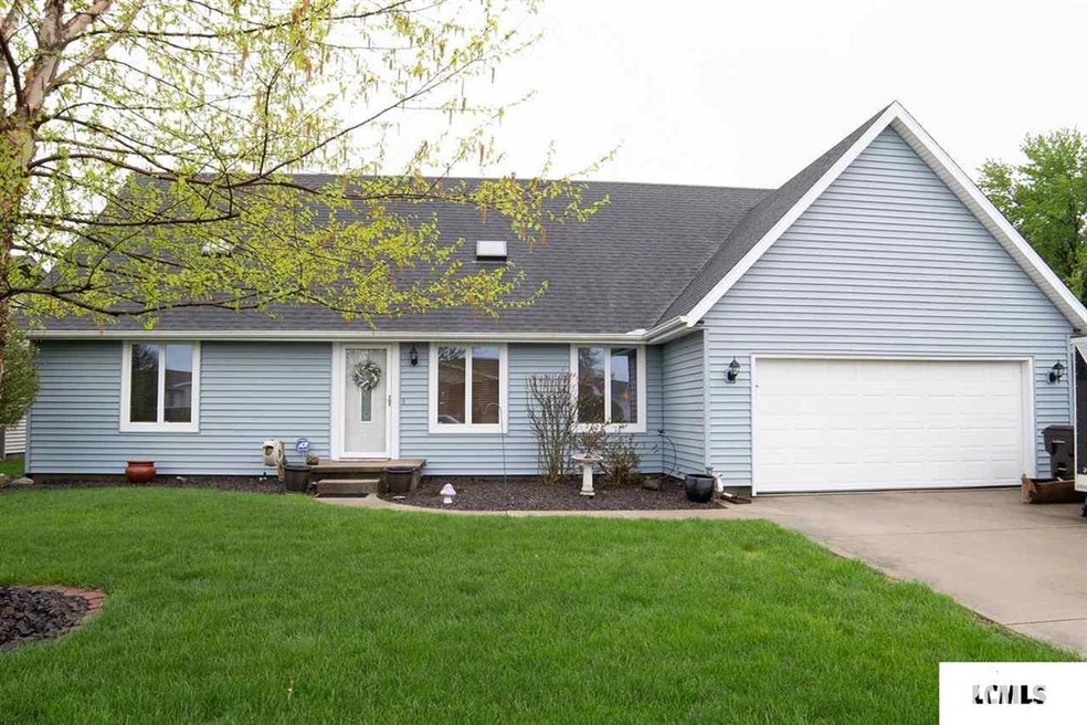 245 Heritage Ave, Lincoln, IL 62656 - photo 1