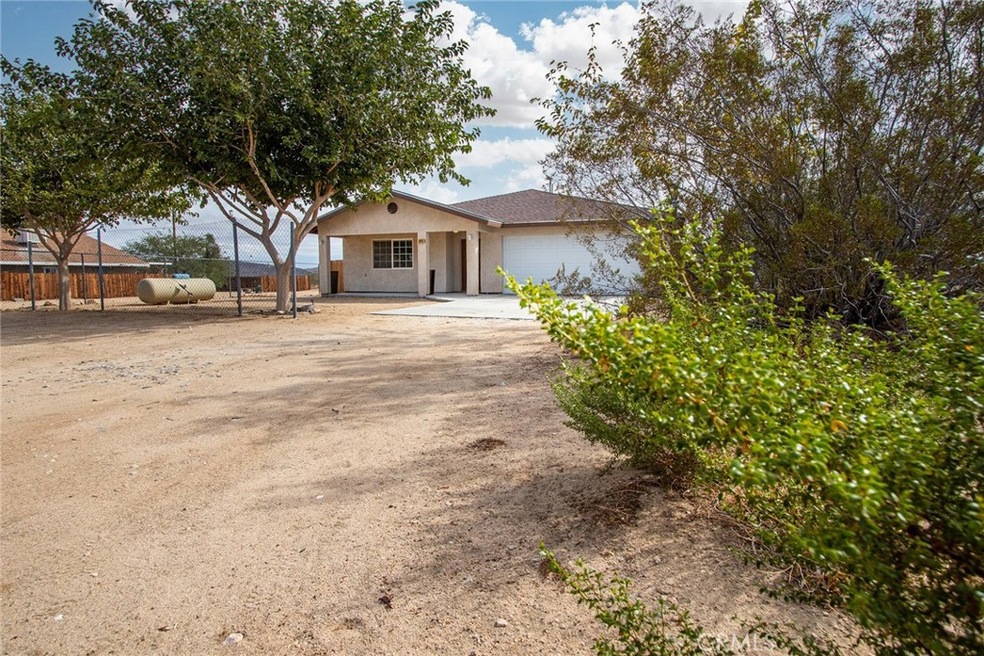 4949 1st St E, Joshua Tree, CA 92252 - photo 1