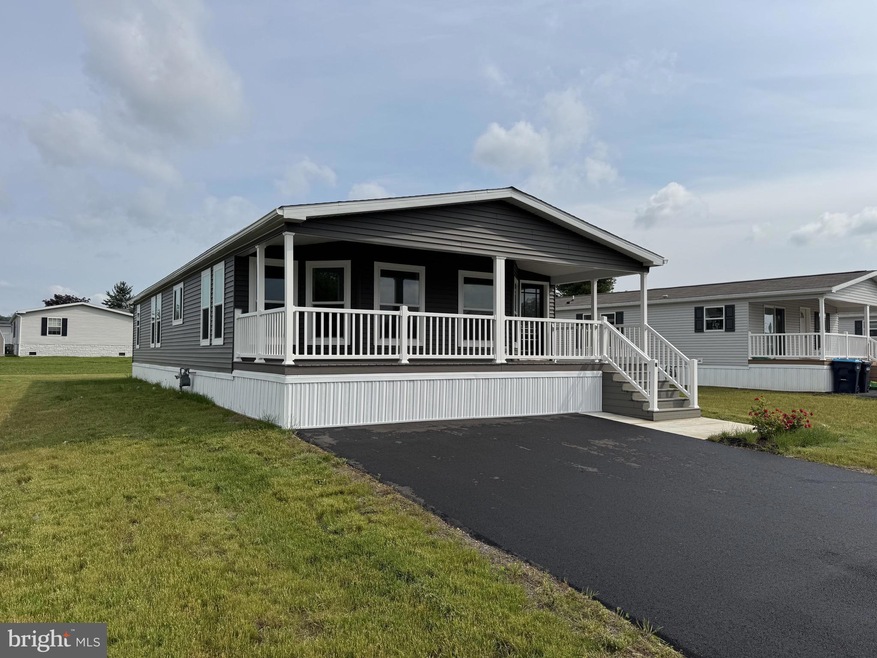 21 Evergreen Aly, Palmyra, PA 17078 - photo 1