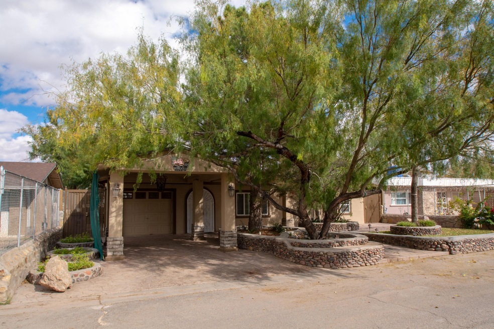 404 Lesa Ln, El Paso, TX 79915 - photo 1