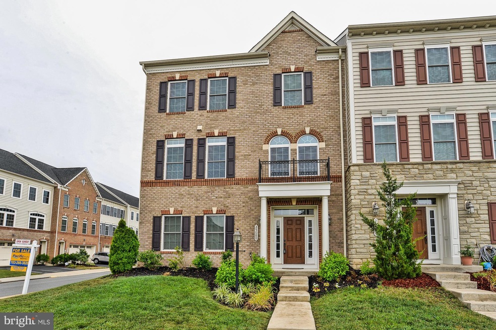 25080 Becerra Terrace, Chantilly, VA 20152 - photo 1