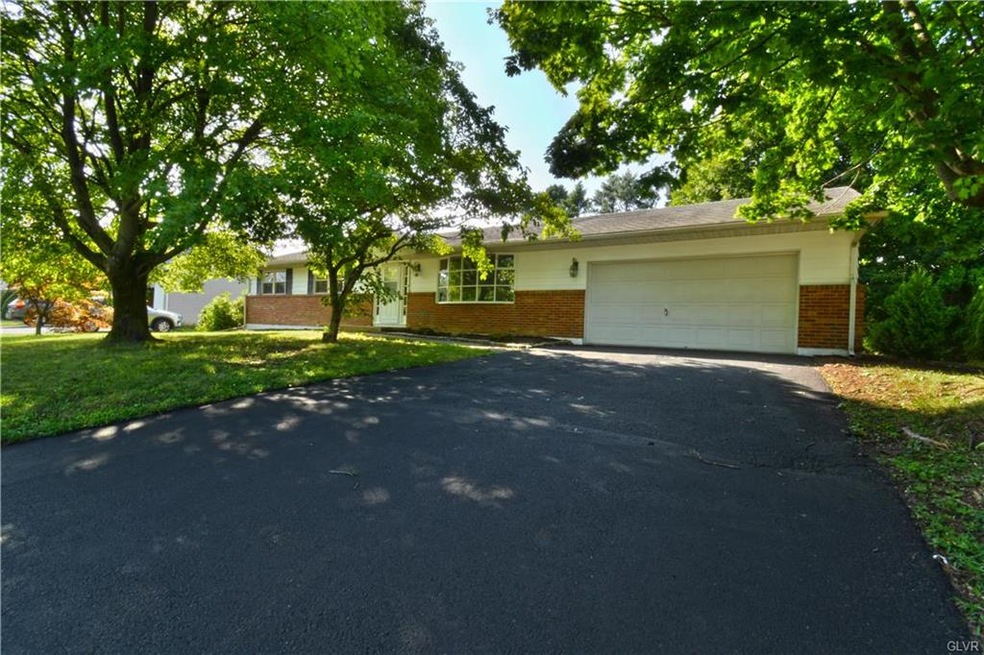 7457 Spring Creek Rd, Macungie, PA 18062 - photo 1