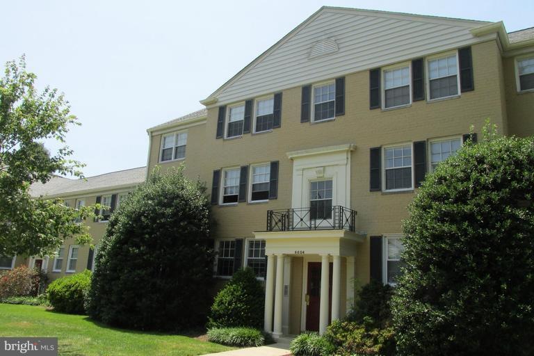 6604 10th St unit B1, Alexandria, VA 22307 - photo 1