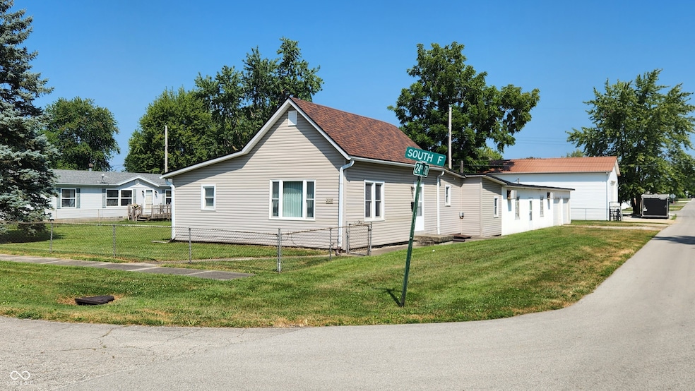 2328 S F St, Elwood, IN 46036 - photo 1