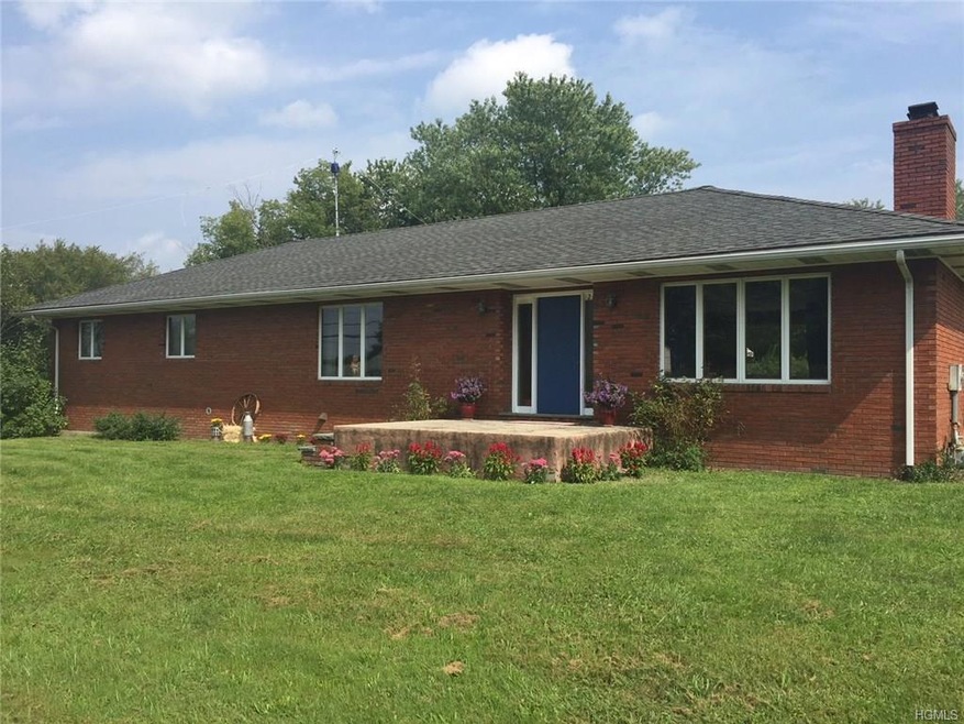 286 Schutt Rd, Middletown, NY 10940 - photo 1