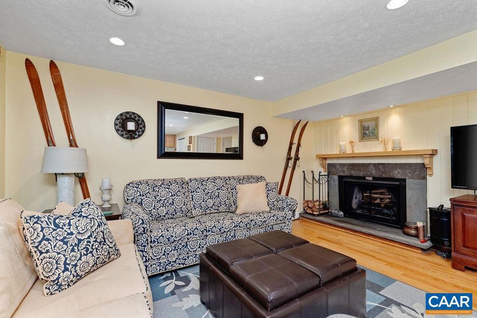 411 Three Ridges Condos, Roseland, VA 22967 - photo 1