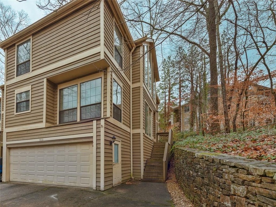 Sought after end unit with 2 car garage. Great loc