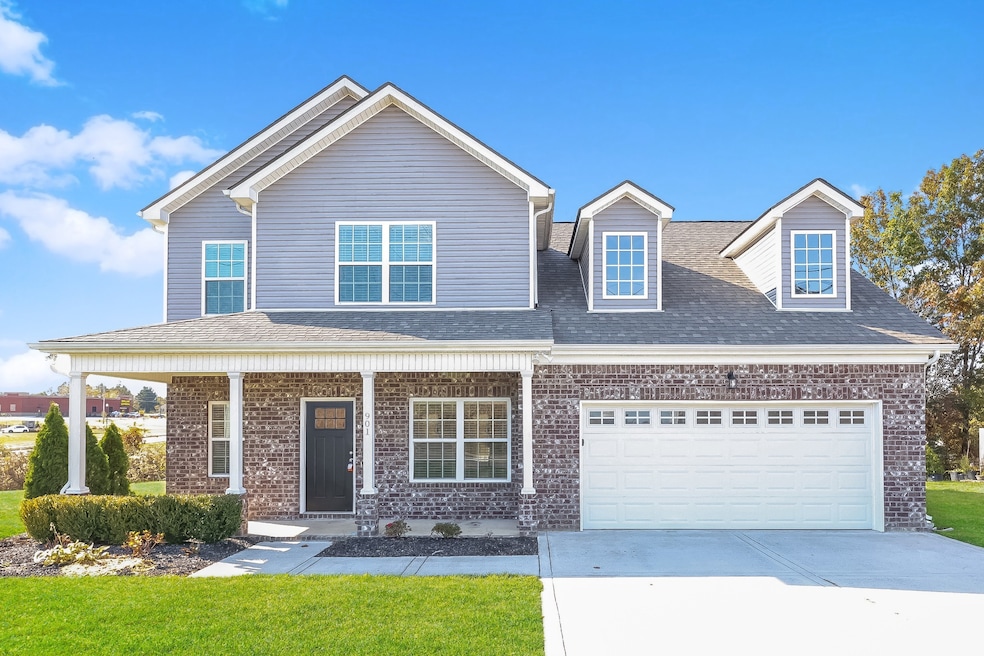 901 Beverly Ct, Spring Hill, TN 37174 - photo 1