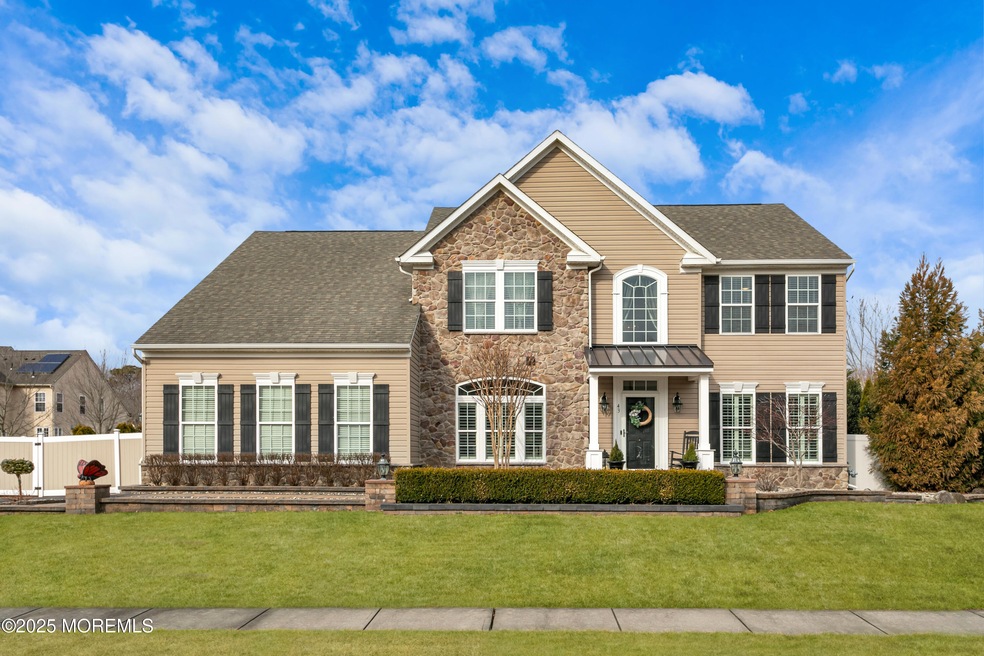 43 Carriage Way
