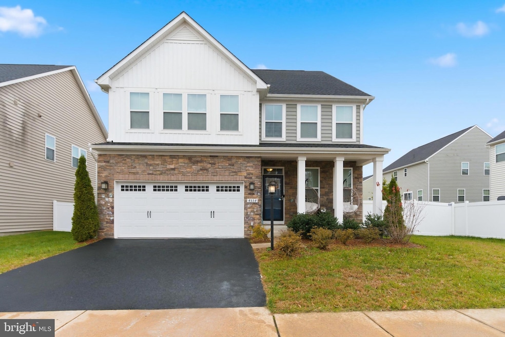 4554 Morley Loop, Woodbridge, VA 22192 - photo 1