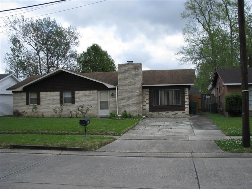 252 Bluebird Dr, Slidell, LA 70458 - photo 1