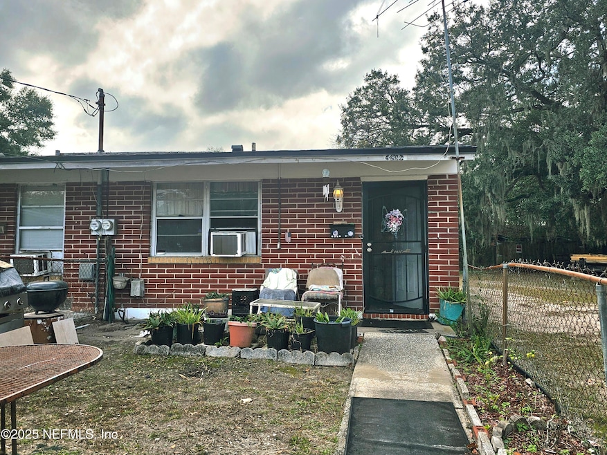 4622 Wrico Dr, Jacksonville, FL 32209 - photo 1