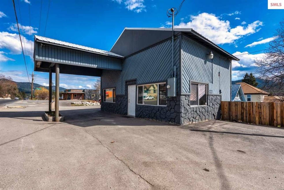 6098 E Highway 2, Laclede, ID 83841 - photo 1