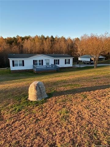 9520 Knob View Dr, Vale, NC 28168 - photo 1