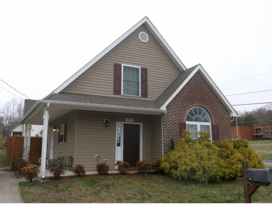 379 Preservation Cir, Johnson City, TN 37601 - photo 1