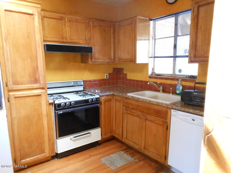 3419 N Wilson Ave unit A, Tucson, AZ 85719 - photo 1