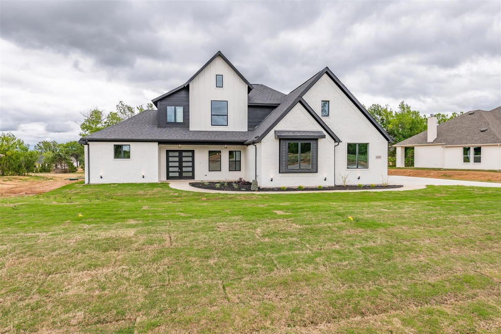 1053 Monaco Ct, Springtown, TX 76082 - photo 1