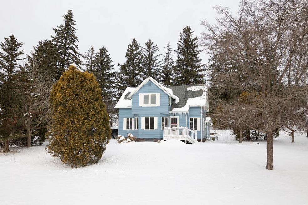 W19512 Us Highway 53 54 93, Galesville, WI 54630 - photo 1