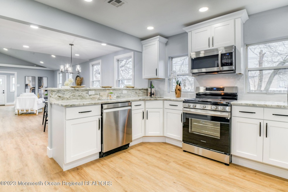 618 Hudson Ave, Port Monmouth, NJ 07758 - photo 1