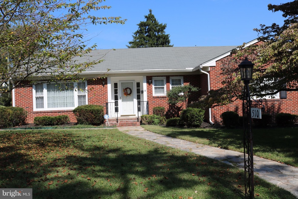 510 Forest View Rd, Linthicum Heights, MD 21090 - photo 1