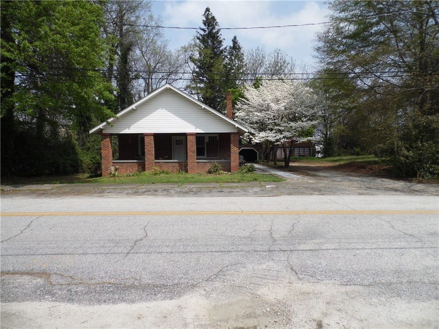 102 W Mauldin St, Walhalla, SC 29691 - photo 1